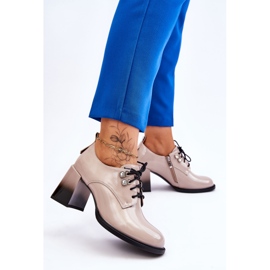 S.Barski Fashionabla ljusbeige högklackade Darren 2