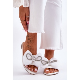 Damtofflor med rosett och strass Vit Jolene 1