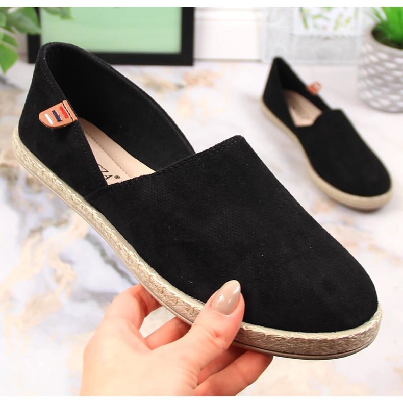Slip-on espadrillor för kvinnor svarta Vinceza 34591 1