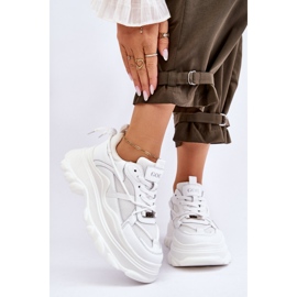 Sportskor på en massiv plattform GOE LL2N4029 Vit 1