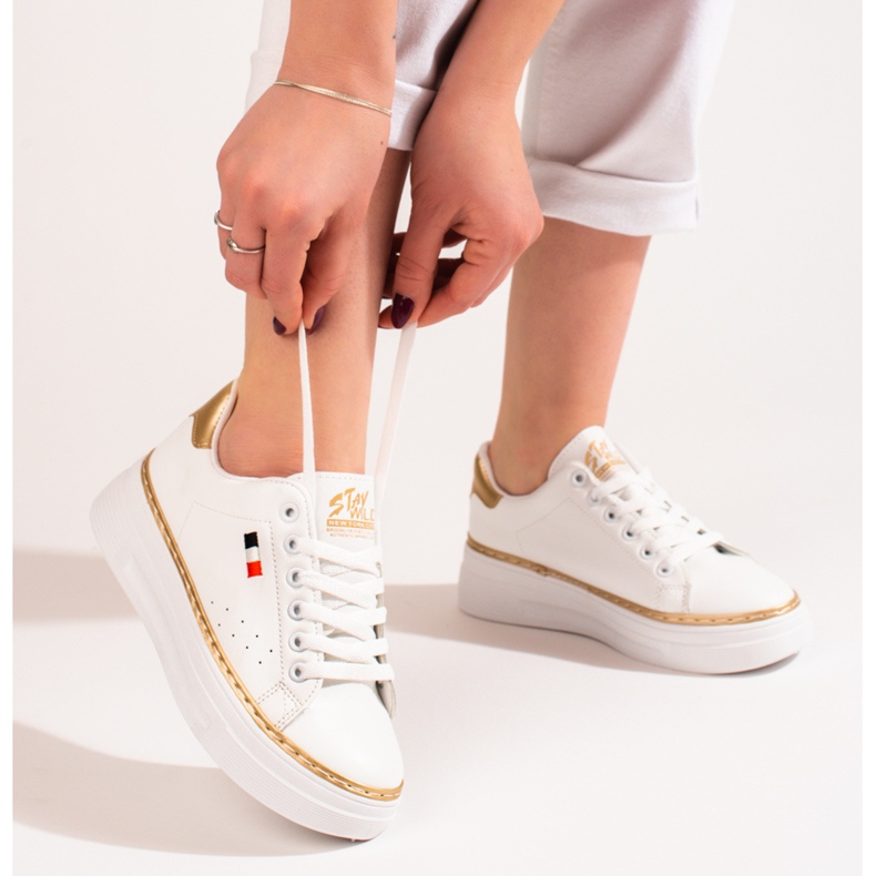 W. Potocki Vita sportskor på Potocki-plattformen 2