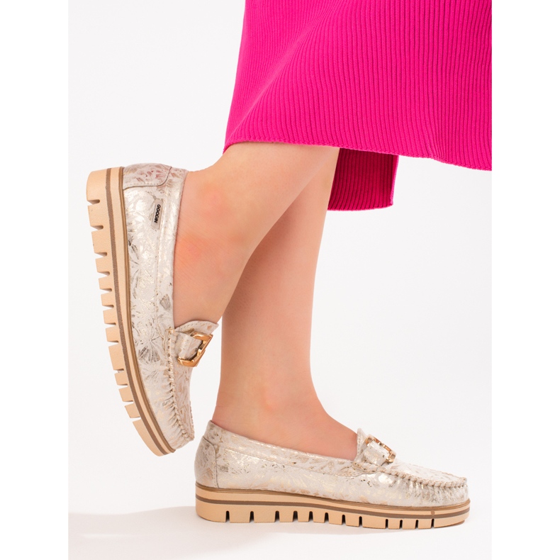 Beige mockasiner för damer på Shelovet-plattformen gyllene 1