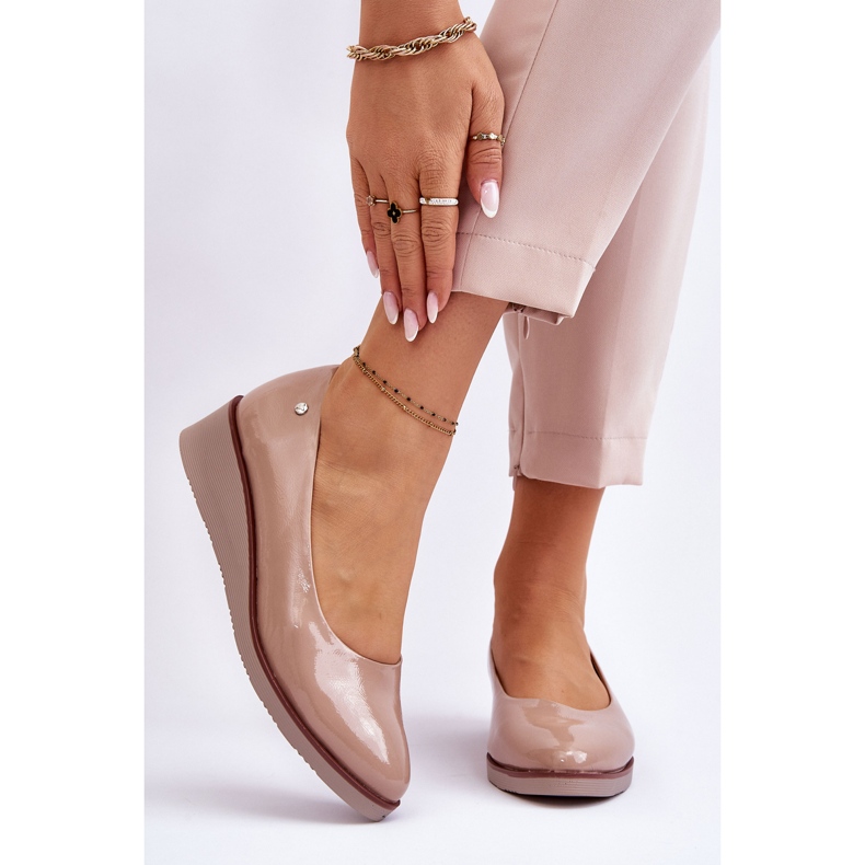 Vinceza Klassiska Patent Kilpumpar Beige Paola 1