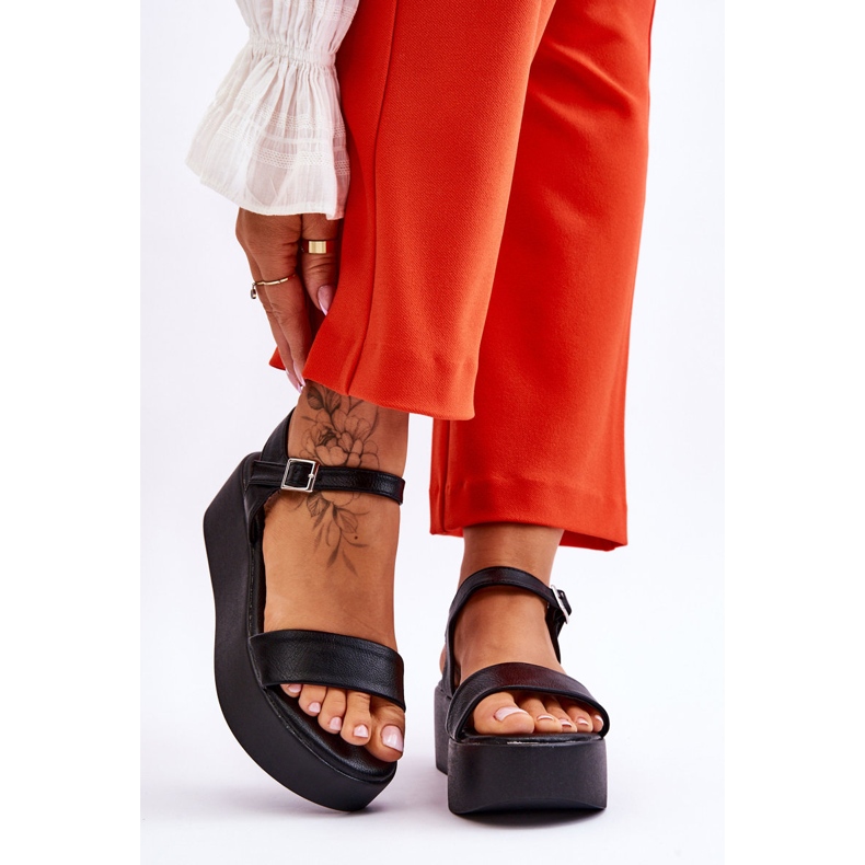 Vinceza Damsandaler på en massiv plattform Svart fodral 1