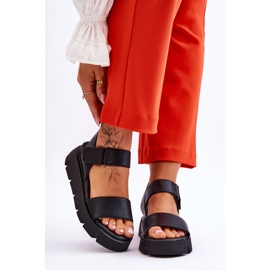 Vinceza Damsandaler i läderplattform Svart Katte 1