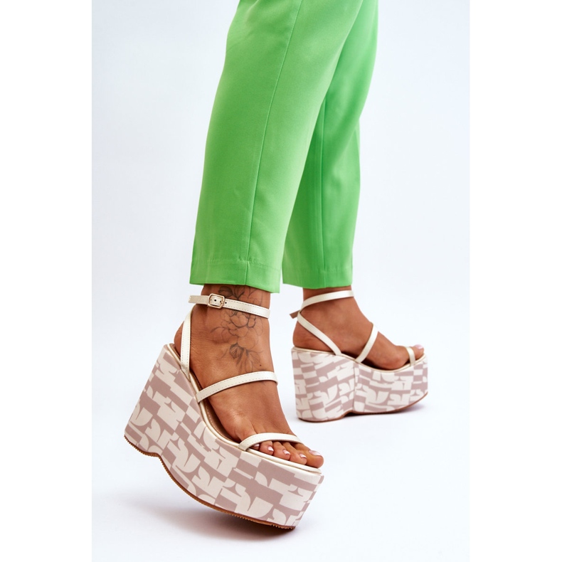 FS1 Fashionabla kilsandaler med mönster Beige Claria brun 2