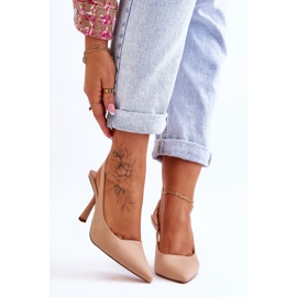 FS1 Klassiska beige Whitley spetsiga klackar 1