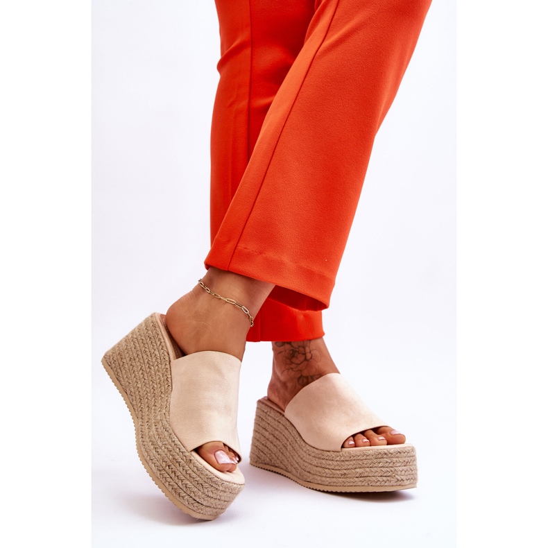 FS1 Damtofflor med kil och plattform Beige Ysabel 2