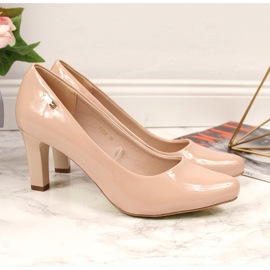 Pumps i naken lack från Sergio Leone beige 2