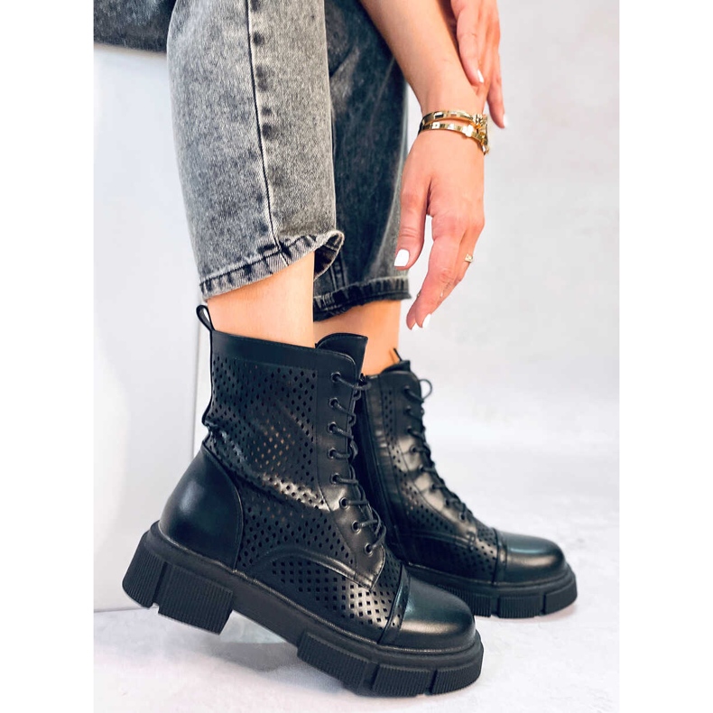 BM Wyman Black openwork stövlar med snörning svart 1