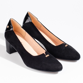 Eleganta dampumps i mocka på en lågklackad Vinceza svart 1