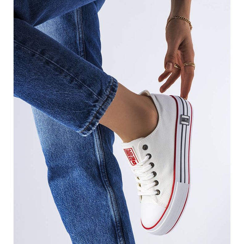 Vita sneakers på plattformen Big Star LL274180 1