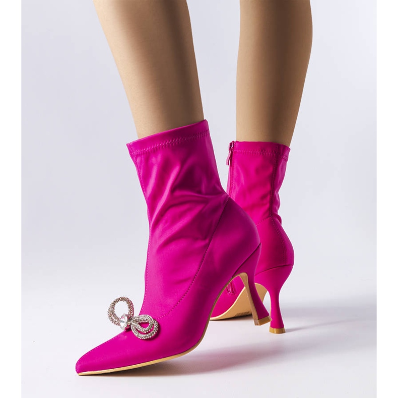 PA1 Rosa stövlar dekorerade med en Mars rosett i zirkon 1