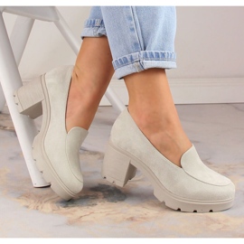 Högklackat mocka för kvinnor och grå platåskor Potocki SZ12040 beige 1