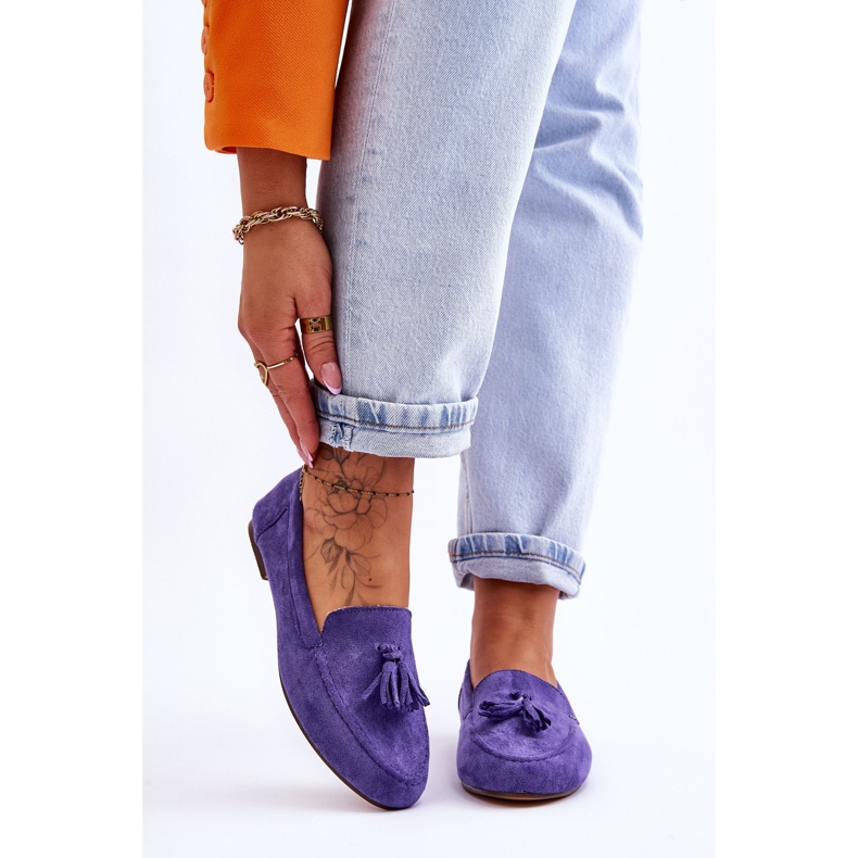 FB1 Klassiska loafers i mocka med tofsar Lila Averil purpur 1