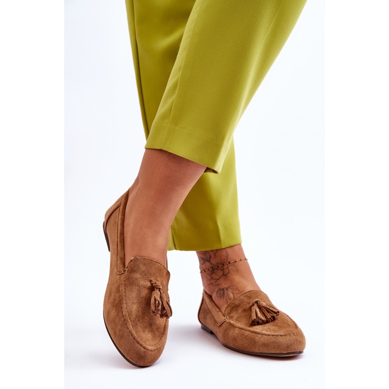 FB1 Klassiska loafers i mocka med tofsar Brun Averil beige 2