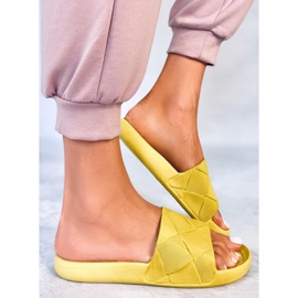 PA1 Lottner Gröna gummirutschbanor gul 2