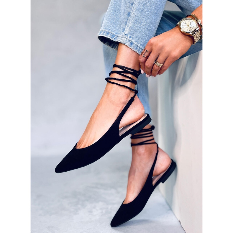 PA1 Dentoni Svarta balettkläder med snörning 2