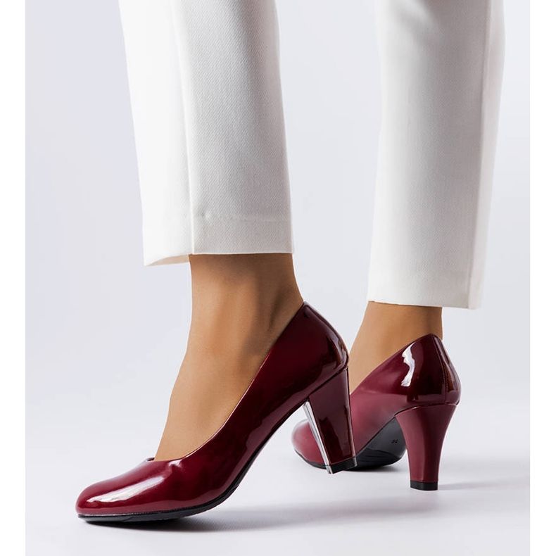 BM Burgundy lackpumps från Burkett röd 1