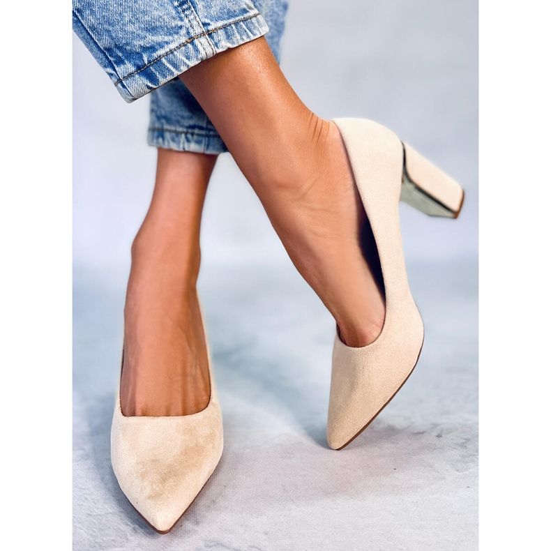 PA1 Lucrezia Beige pumps med häl 1