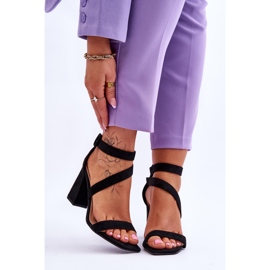 FB2 Damsandaler med hög klack i mocka, svarta banor 1