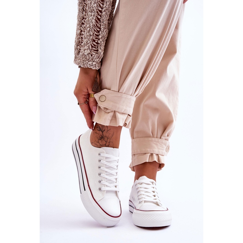 FB2 Damsneakers På En Massiv Plattform Vit Glöd 1