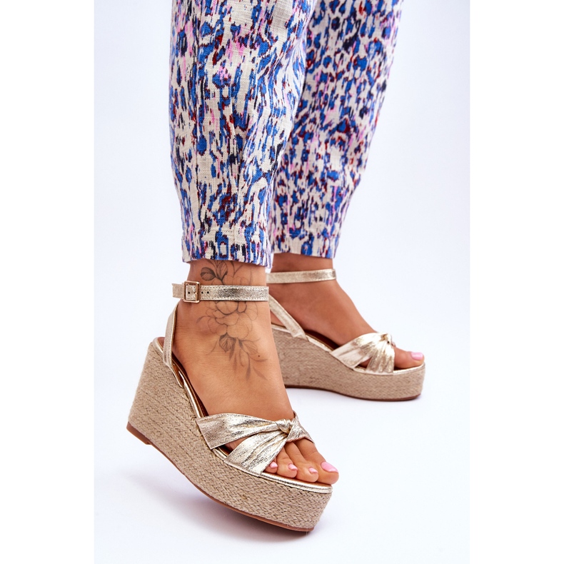 Kendall damsandaler i guld gyllene 2