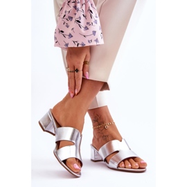 Klassiska Miley-lädertofflor med låg klack i silver silver- 2