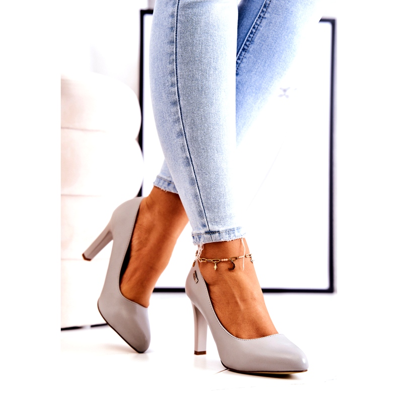 Kvinnors pumpar på en klack grå Sergio Leone Campbell 2