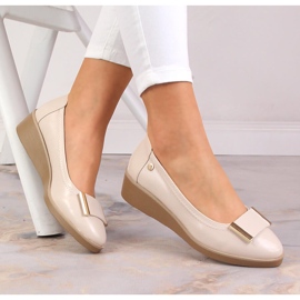 M. DASZYŃSKI Kvinnors beige wedge pumps M.Daszyński MR2265-4 1