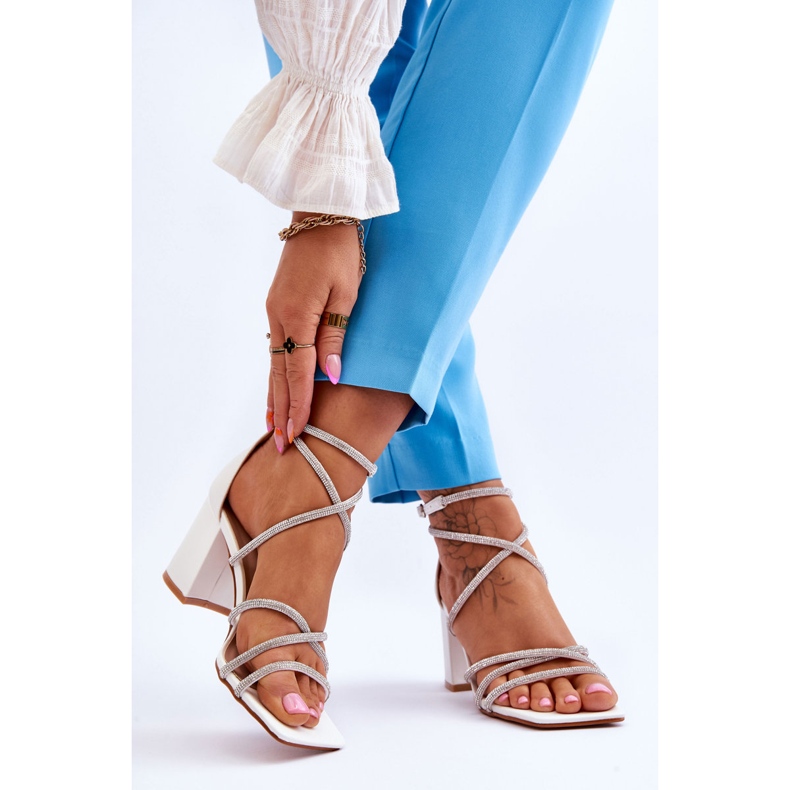 FJ1 Kvinnors lädersandaler med Cubic Zirconia Högklackat Vit Liviano 2