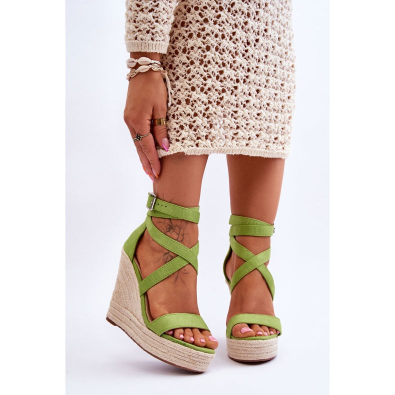 FJ1 Bekväma gröna Lemira sandaler med hög kil 1