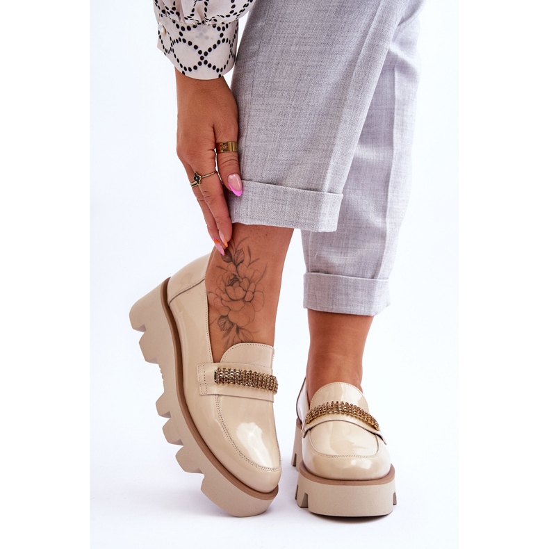 Fashionabla Loafers På Plattformen Med Dekoration Laura Messi 2600 Beige 1