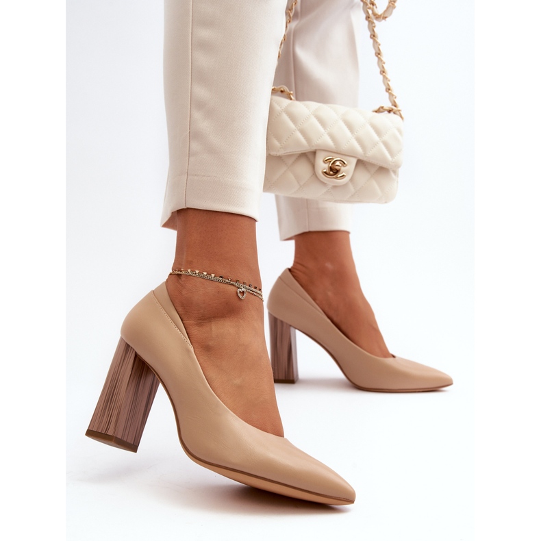 Eleganta pumps på en dekorativ klack Sergio Leone PB217 Mörkbeige 2