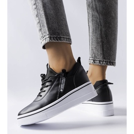 Svarta sneakers med låg kil från Mathieu 1