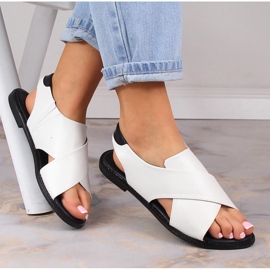 Platta slip-on sandaler för kvinnor vita Potocki YQ21024 1