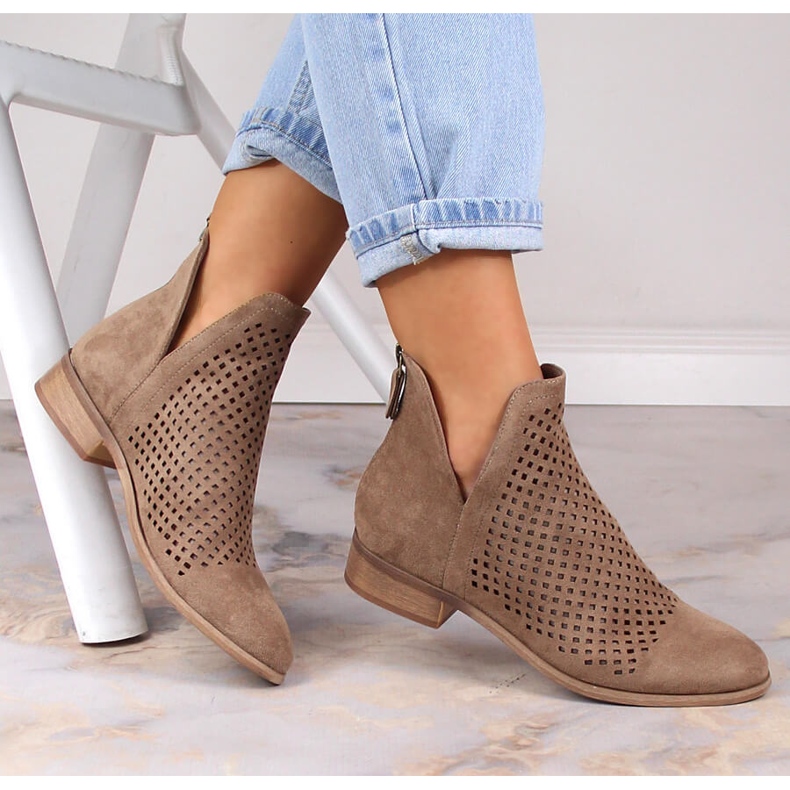 Mocka genombrutna beige stövlar för kvinnor Potocki SZ12107 1