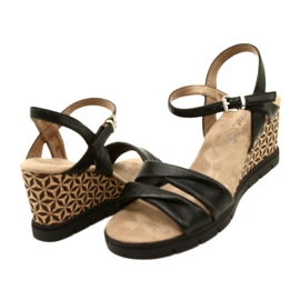 Caprice Wedge Lädersandaler 9-28710-20 040 Svart Softnap 4