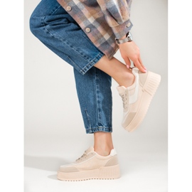 Beige stövlar i mocka med tjock plattform från Shelovet 2