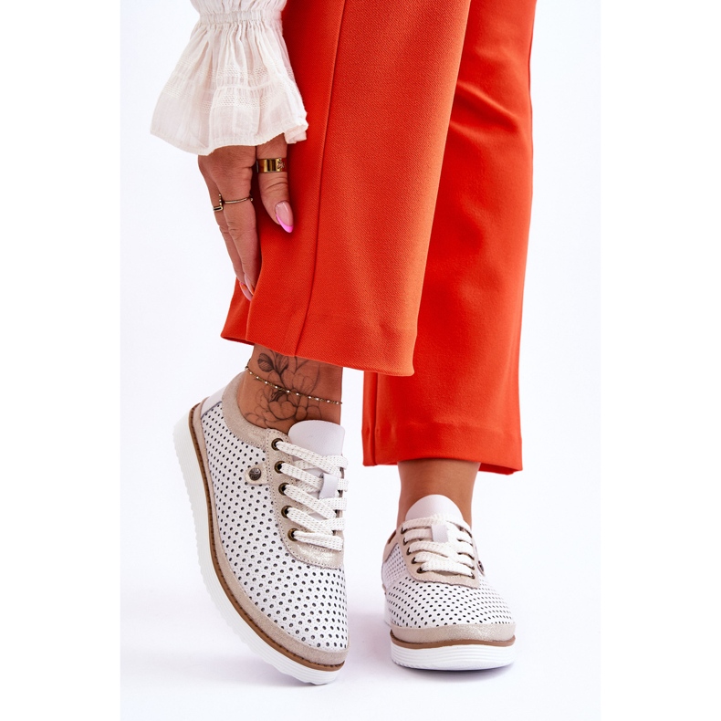 S.Barski Fashionabla genombrutna sportskor i läder Vit och guld Cantare 1