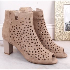 Kvinnors vårbeige genombrutna stövlar på stolpen Jezzi 2