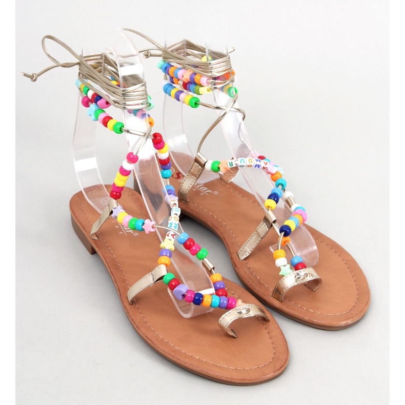 BM Romerska kvinnor med Megh Gold-pärlor gyllene 1