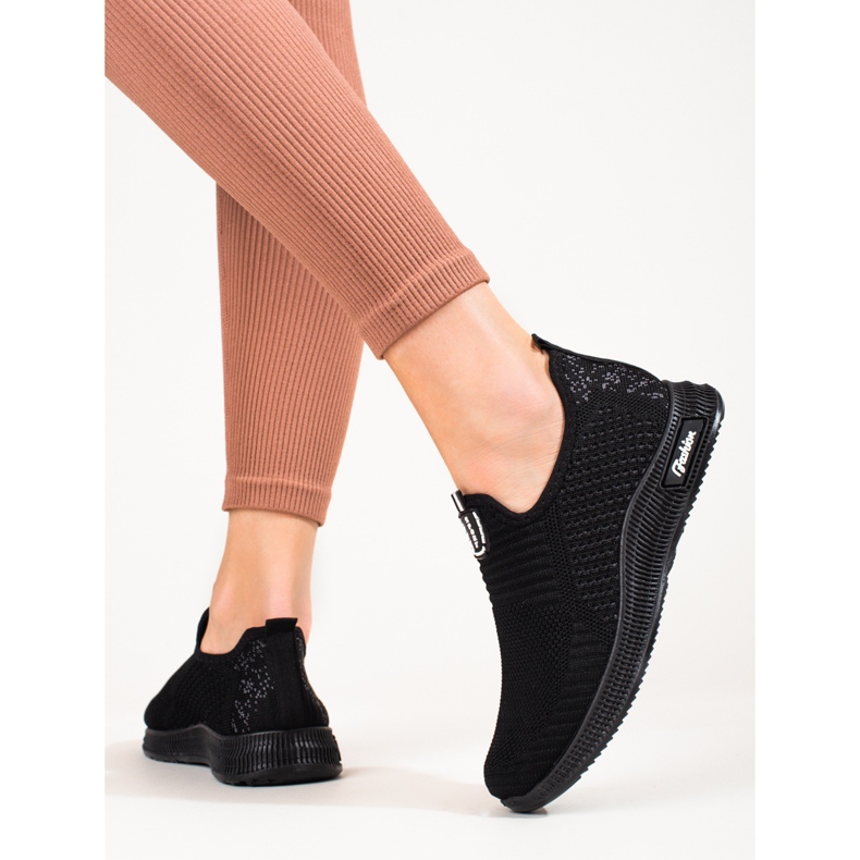 Lätt damsvarta sportskor i textil T.Sokolski 1