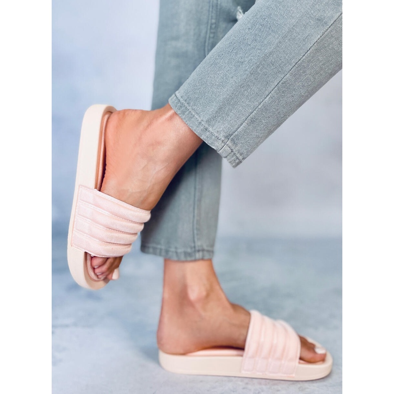 Minno Pink tofflor för kvinnor rosa 2