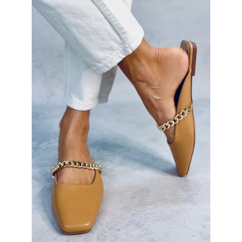 Seastar Chiara Camel tofflor med kedja beige 1