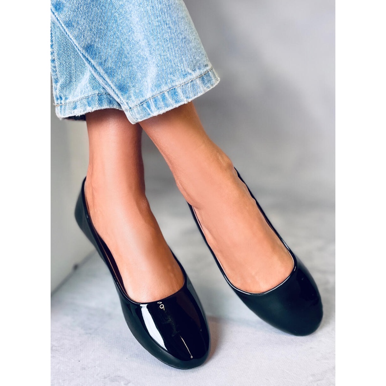 Cargil Svartlackade ballerinor 1