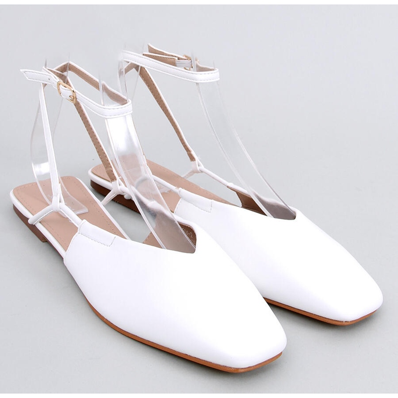 BM Ballerinor med öppen klack från Gianna White vit 1