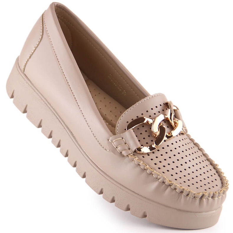 Beige loafers för kvinnor på plattformen med en kedja Potocki YQ21021 1