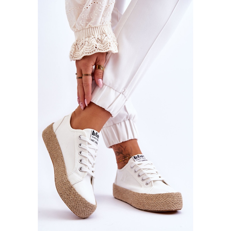 Fashionabla flätade sneakers Lee Cooper LCW-23-31-1796L Vit 2