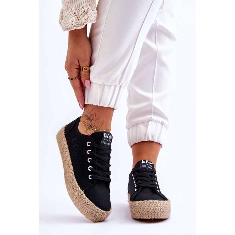 Fashionabla flätade sneakers Lee Cooper LCW-23-31-1797L Svart 1